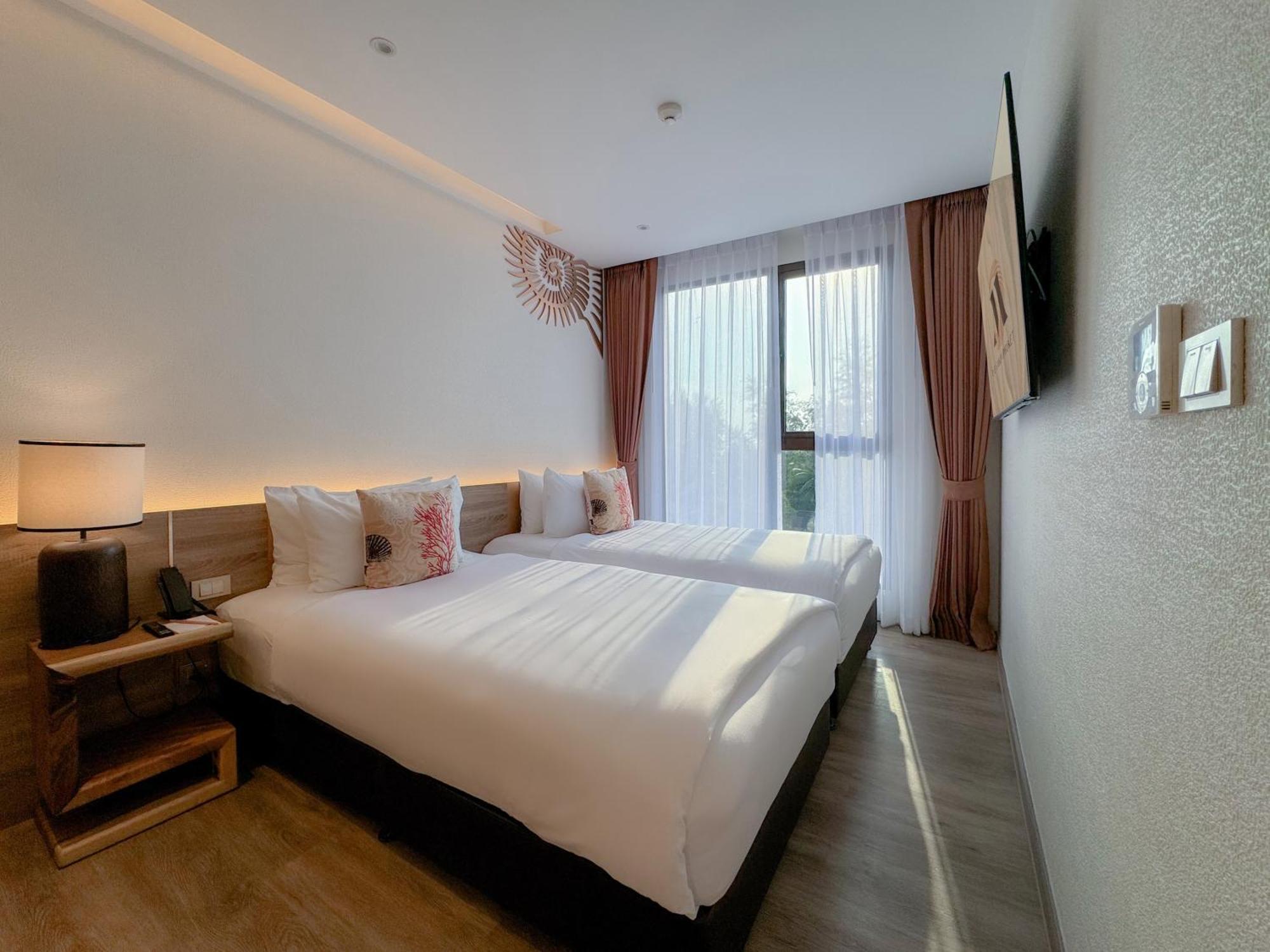 The Marin Phuket Kamala Beach Exterior foto